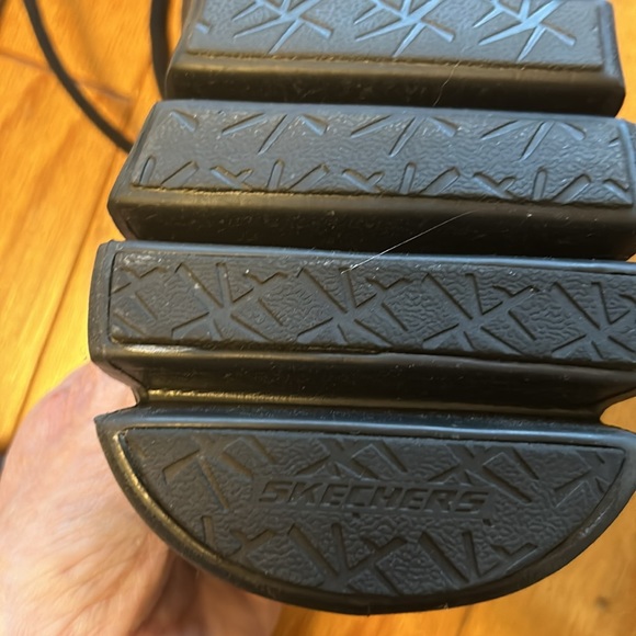 Skechers Men’s Glide Step memory foam sneakers, 7 Wide - Picture 5 of 7